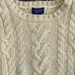 American Eagle Women’s wool sweater. Medium